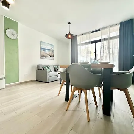 El Palmito En Centro, Terraza Privada, Cocina Completa Y Wifi Daire Corralejo
